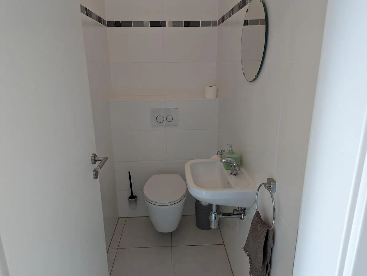 1Br Apartment With Garage In Kirchberg Luxembourg