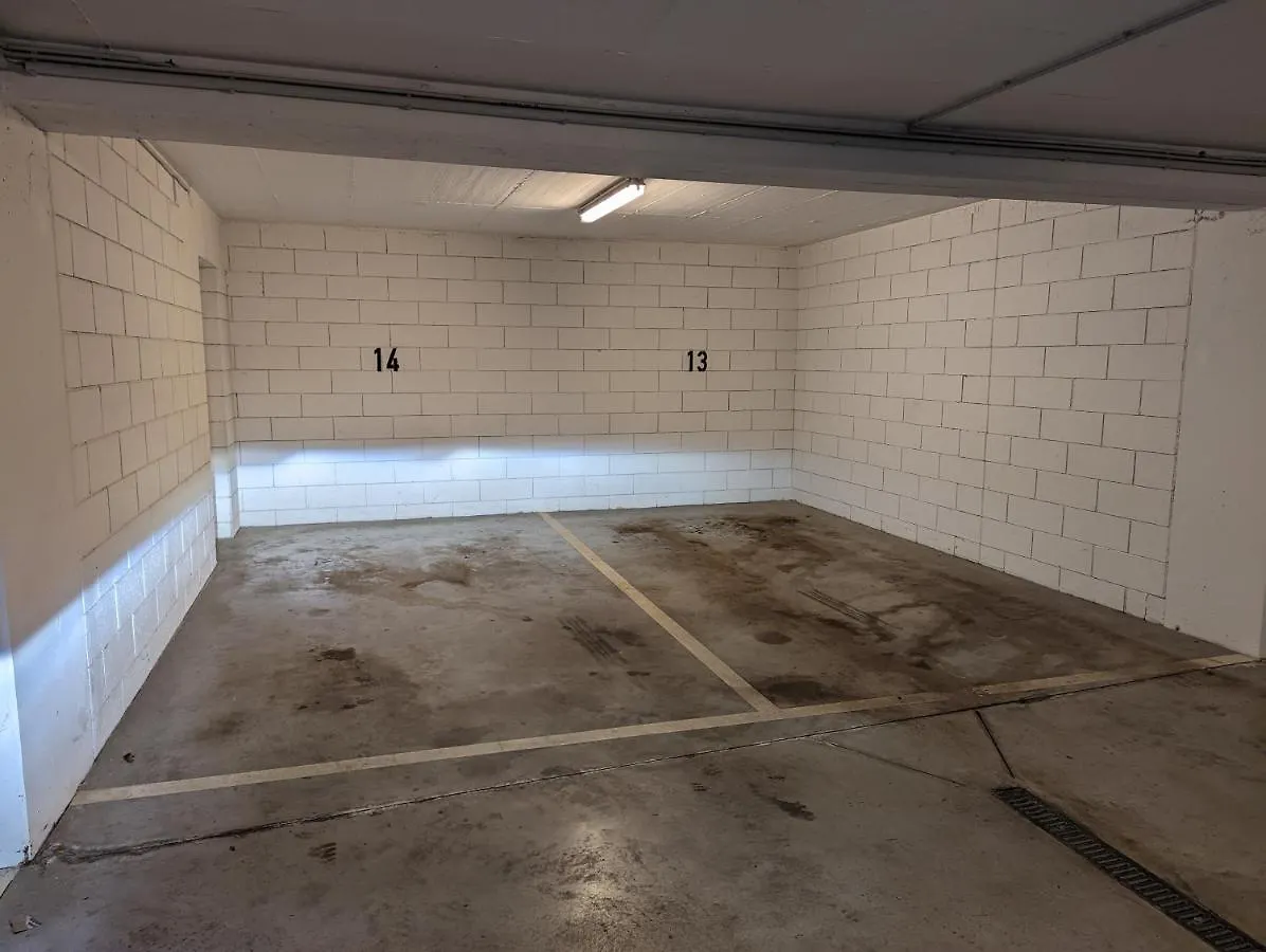 1Br Apartment With Garage In Kirchberg Luxembourg